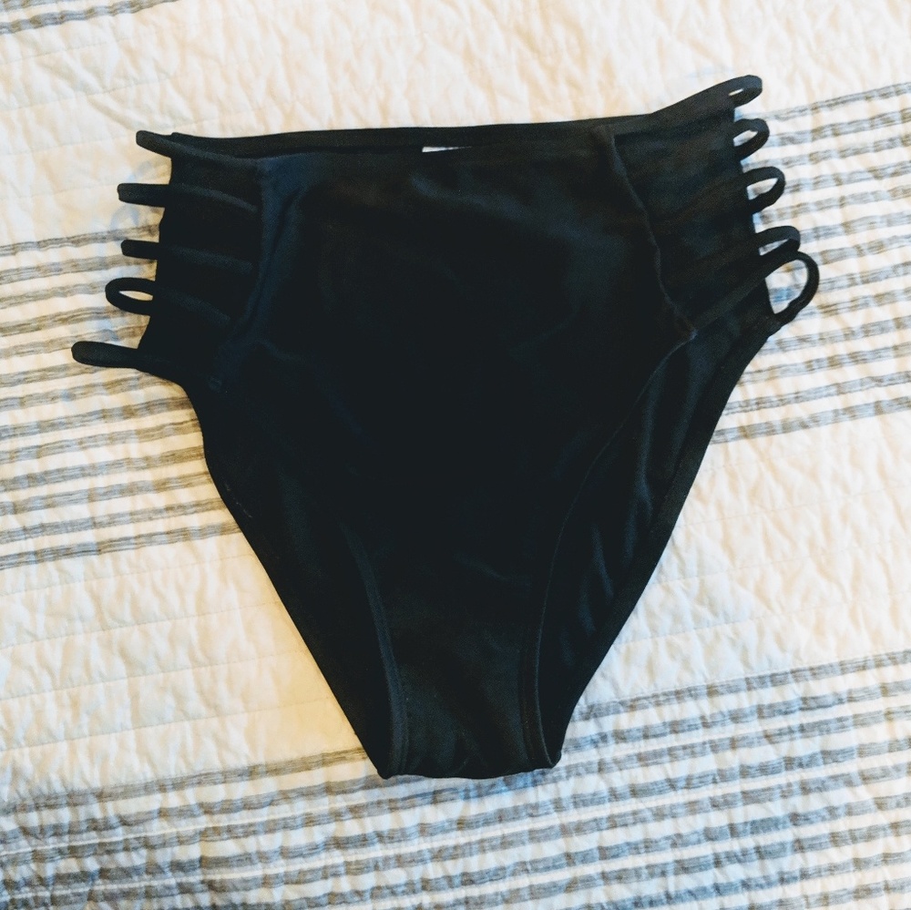 Xhilaration high waist lattice side cut out bottom